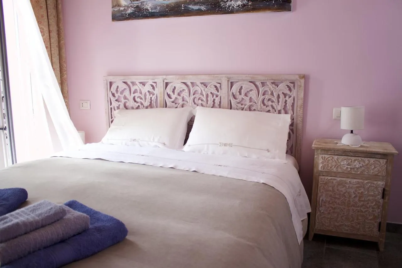 Отель La Casa Sul Sasso Дервио 3*,  Италия